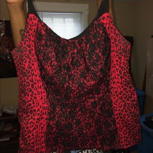 Red/black cheetah print top